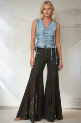 LACE DETAIL WIDE LEG JEANS LACE: BLACK DENIM
